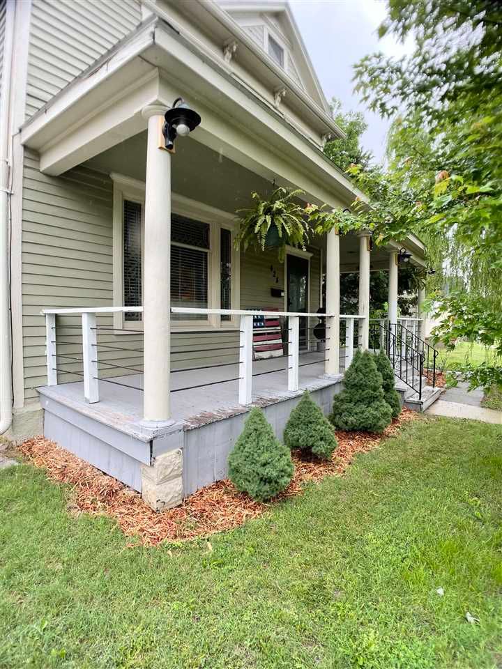 424 E 1st St, Newton, KS 67114
