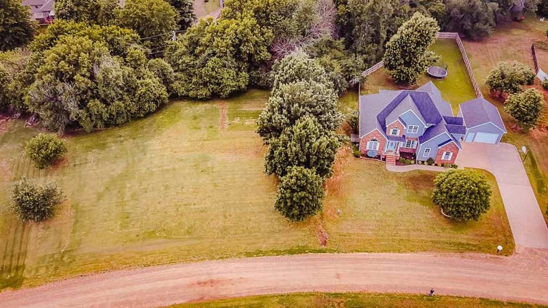 901 Oaklawn Dr, Parkerfield, KS 67005