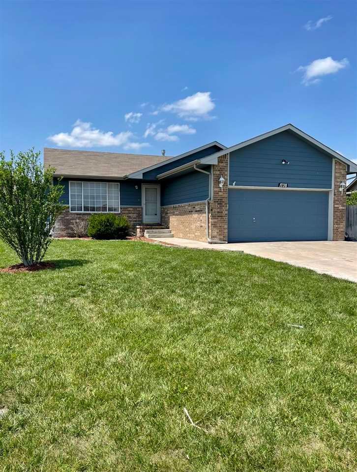 1738 W Saddle Brooke St, Haysville, KS 67060