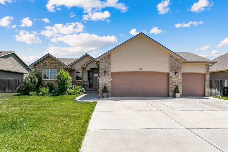 628 S Horseshoe Bend, Maize, KS 67101
