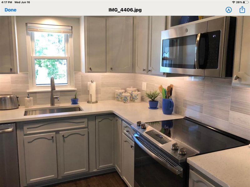 719 N Stackman Dr Apt D, Wichita, KS 67203