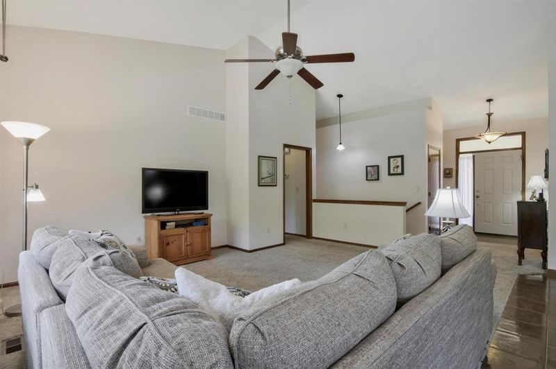 2130 E Brookstone St, Derby, KS 67037