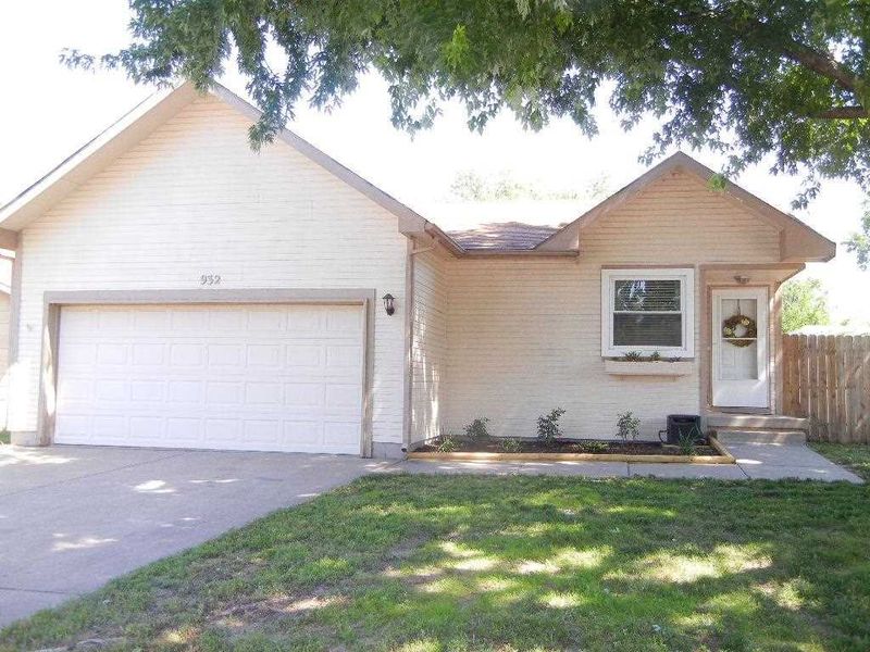 932 E Mona, Wichita, KS 67216