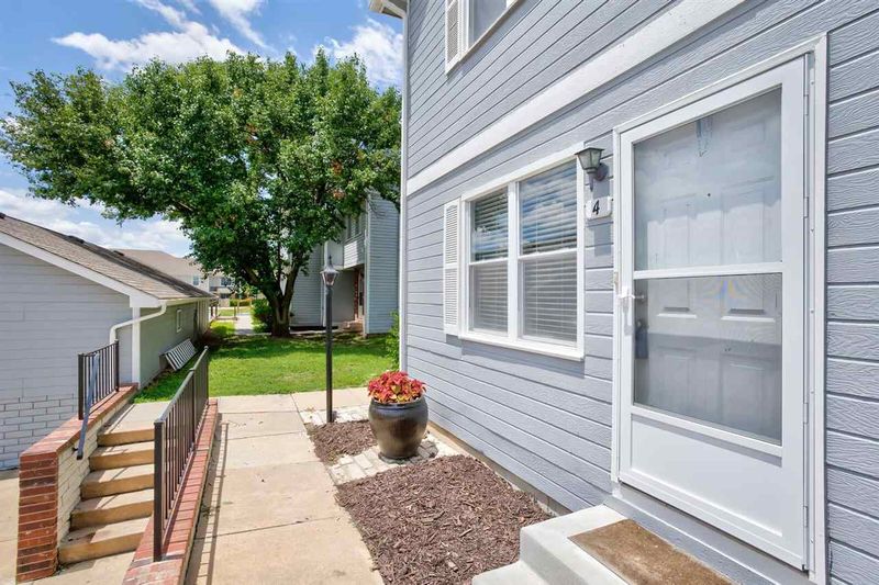 101 S Rock Rd #4, Derby, KS 67037