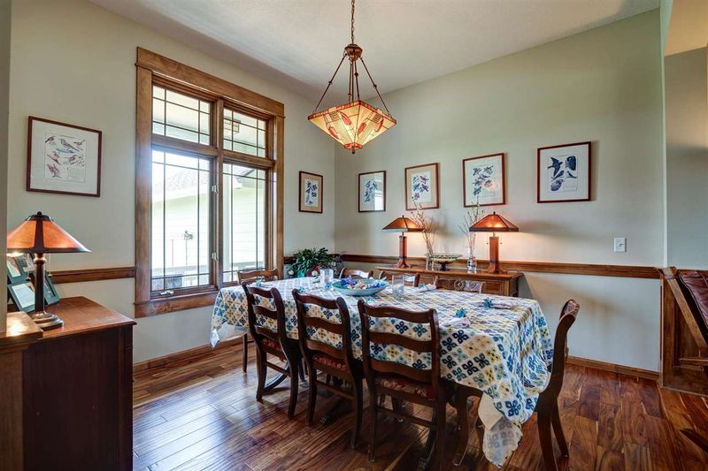 912 E Clear Creek St, Clearwater, KS 67026