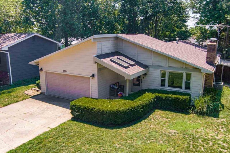 1919 E 14th Ave, Winfield, KS 67156