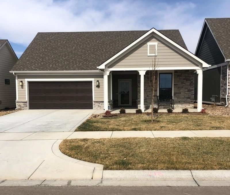 718 E Lexington Ln, Andover, KS 67002