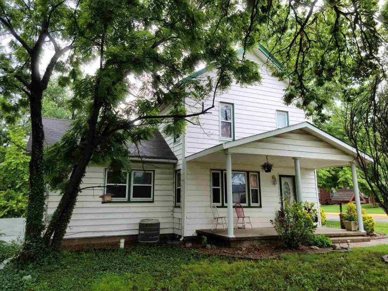 403 S C St, Wellington, KS 67152