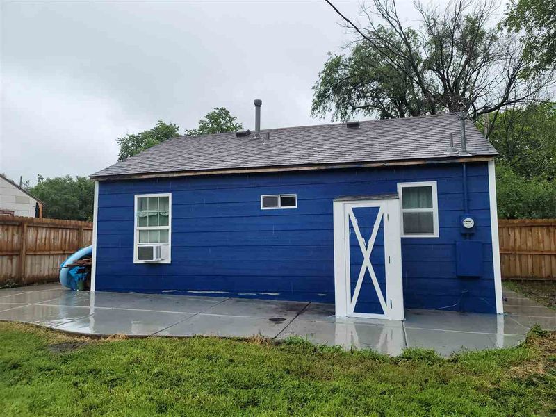1847 N Madison Ave, Wichita, KS 67214