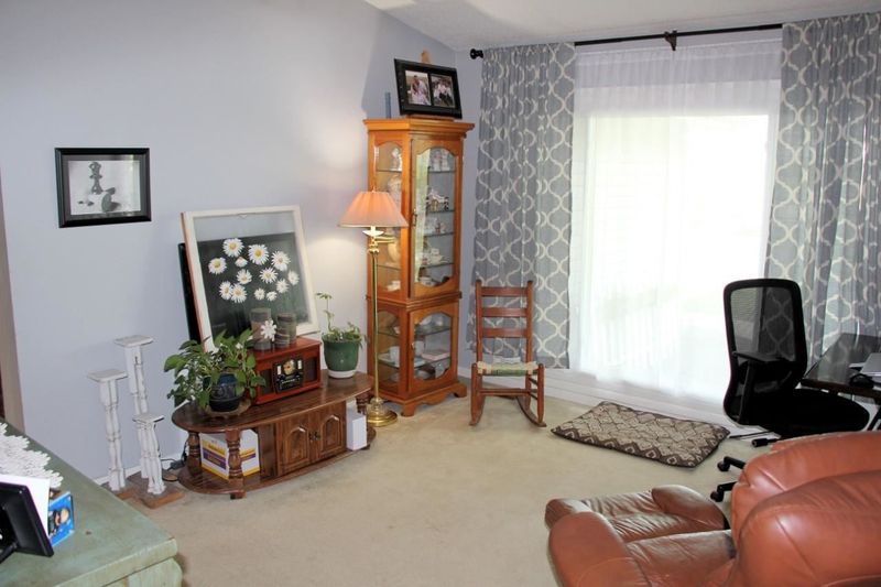 3 Lomond Ter, Winfield, KS 67156