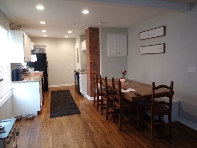 211 E 9th St, Newton, KS 67114