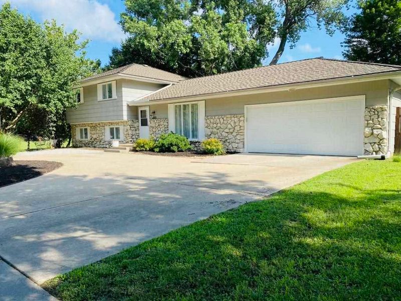 8202 E Tamarac, Wichita, KS 67206
