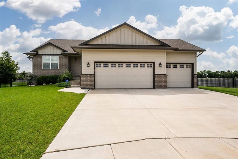 2624 N Bluestone Ct, Andover, KS 67002