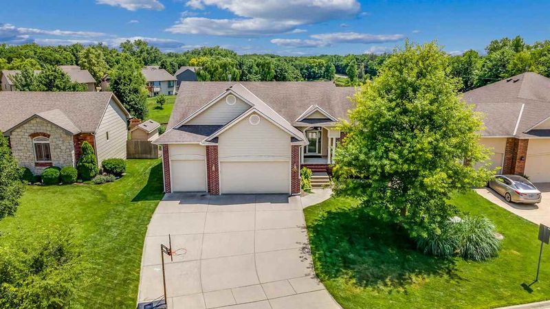 609 S Wrenfield Dr, Andover, KS 67002