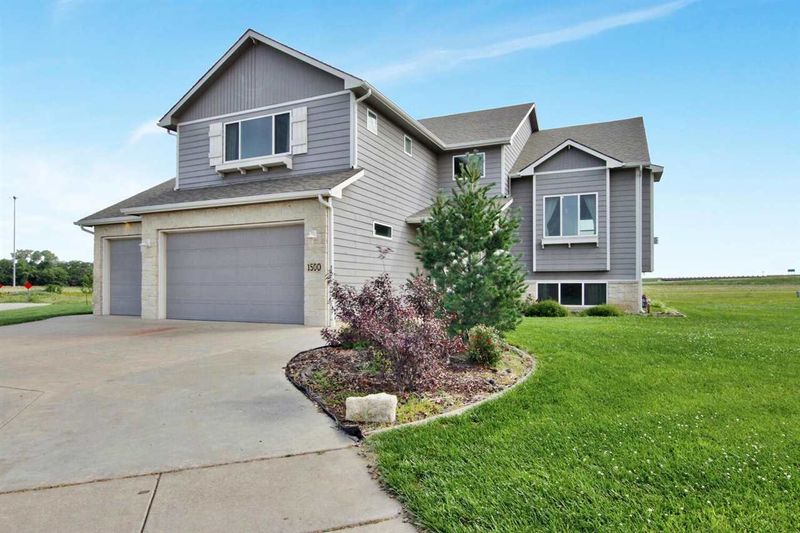 1500 N Main St, Garden Plain, KS 67050