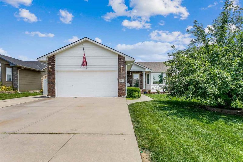 1718 S Derrick Cir, Wichita, KS 67207