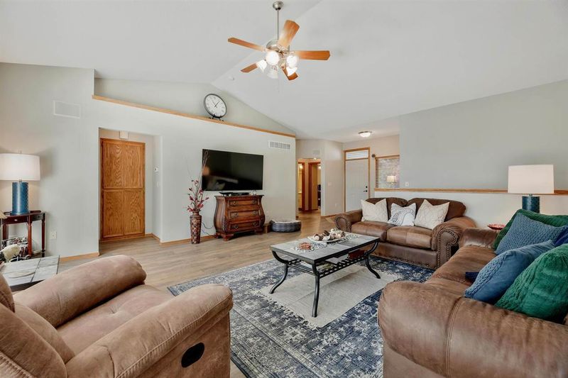 910 W Putter Cir, Andover, KS 67002