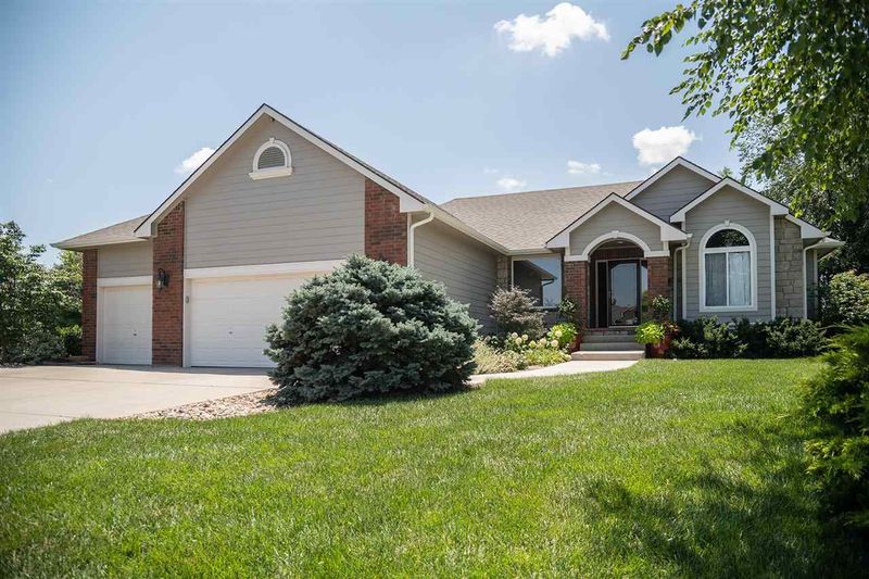 15601 W Hendryx St, Goddard, KS 67052