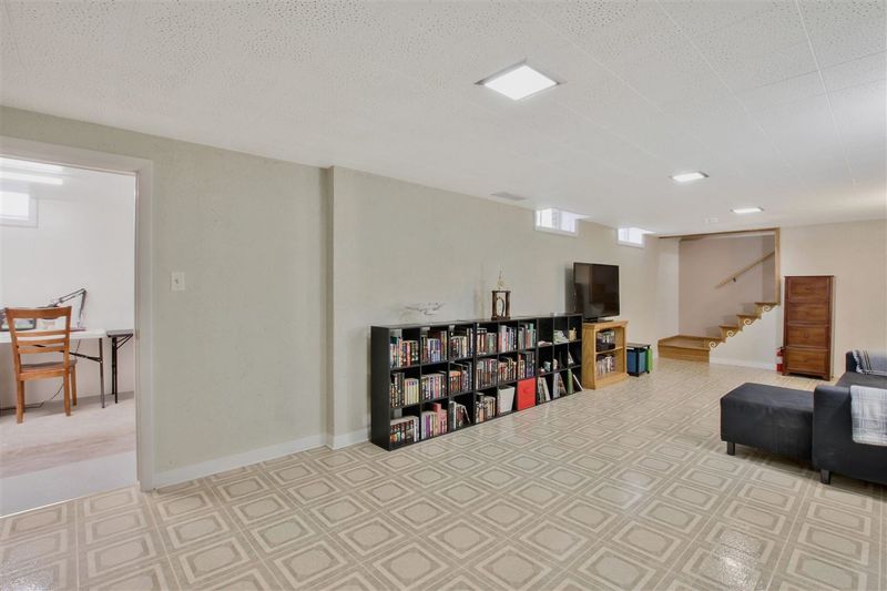 2522 N Halstead, Wichita, KS 67204-5414