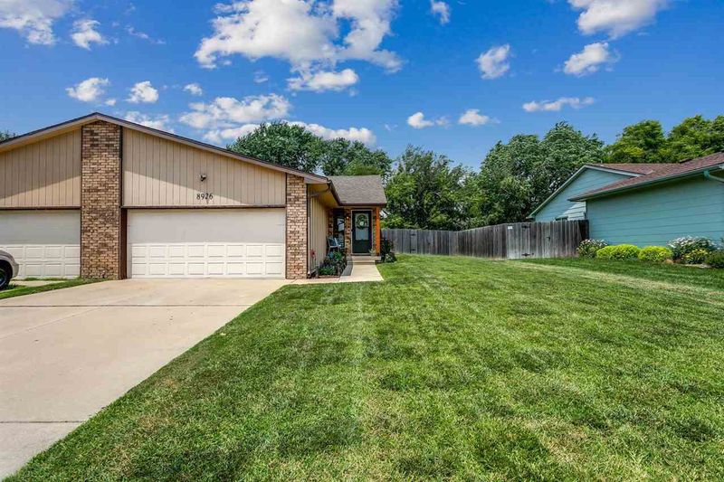 8926 E Bluestem St, Wichita, KS 67207