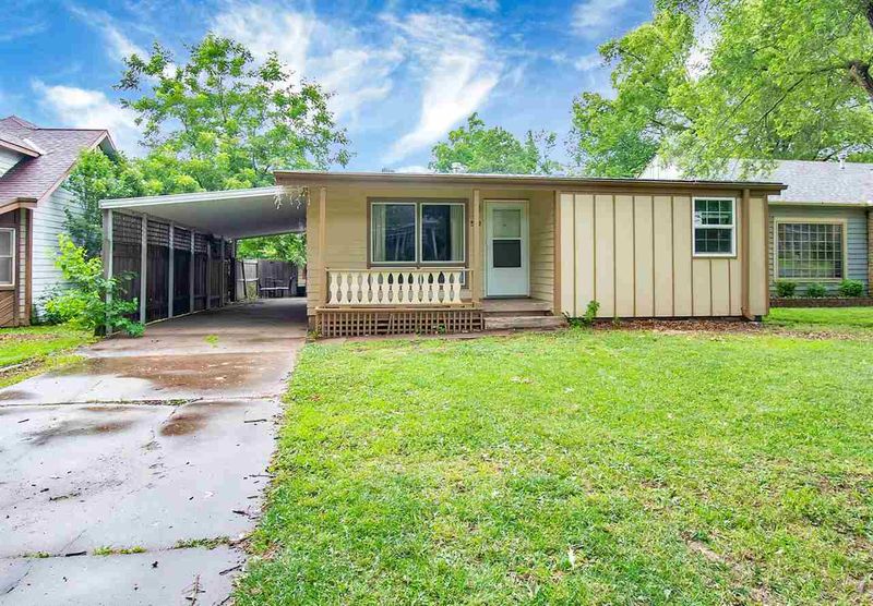 532 Emery St, Mulvane, KS 67110