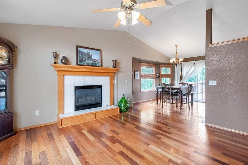 2118 E Bryant St, Derby, KS 67037