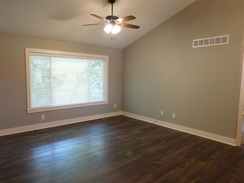 2225 E Highridge, Park City, KS 67219