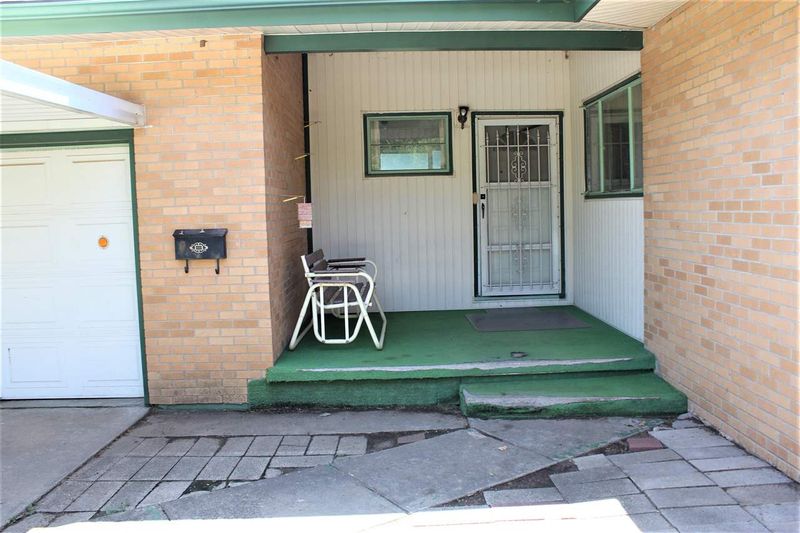 3001 E Kinkaid St, Wichita, KS 67211