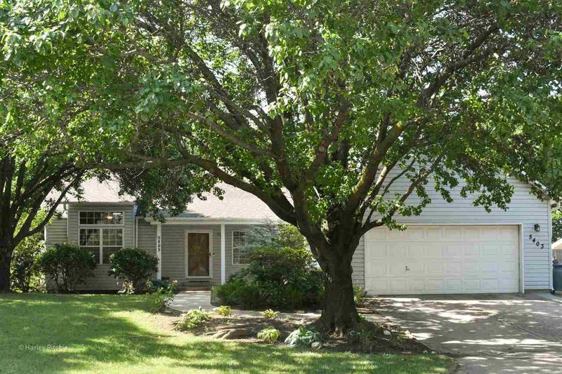 5403 E Pembrook St, Wichita, KS 67220