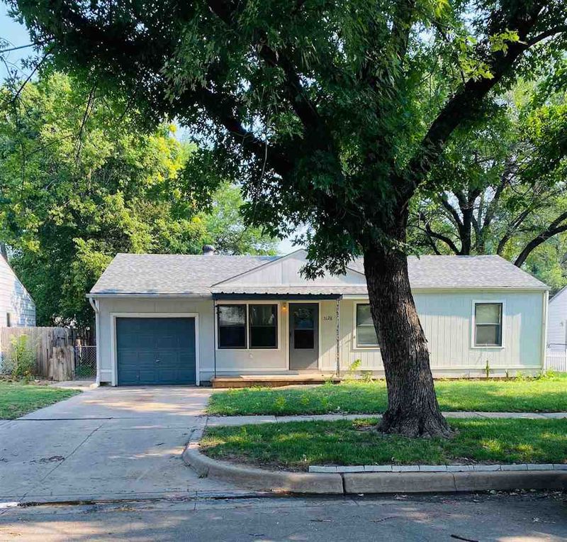 1126 E Crowley St, Wichita, KS 67216