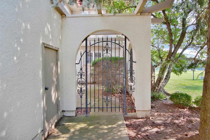 32 E Via Verde St, Wichita, KS 67230