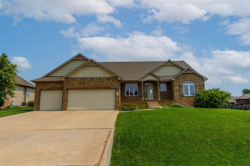 8908 N Red Cedar Ln, Park City, KS 67147