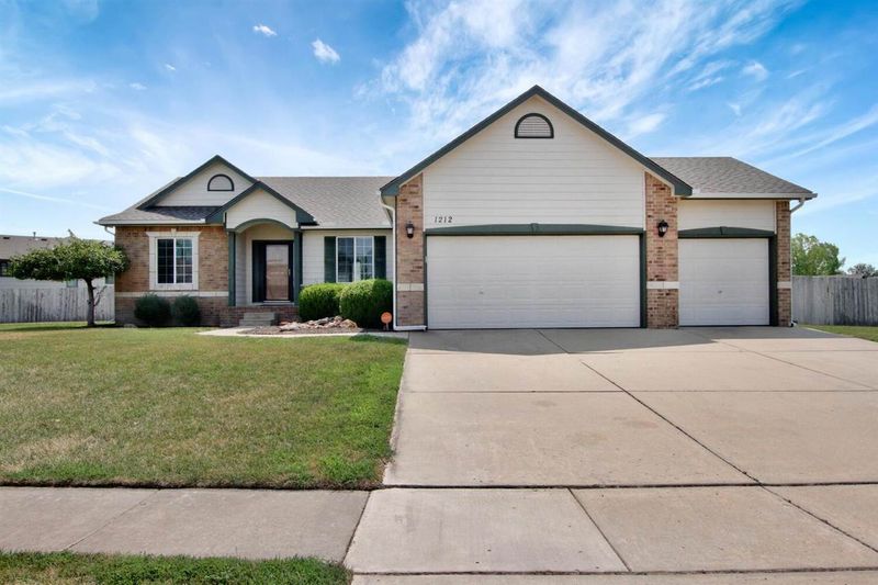 1212 Hopper, Goddard, KS 67052