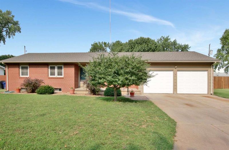 201 Beverly Ave, Newton, KS 67114