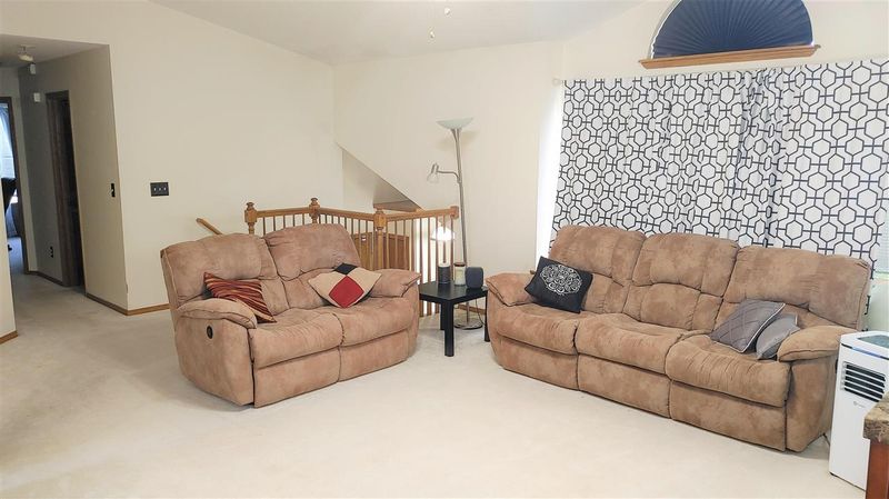 857 E Plantation St, Maize, KS 67101