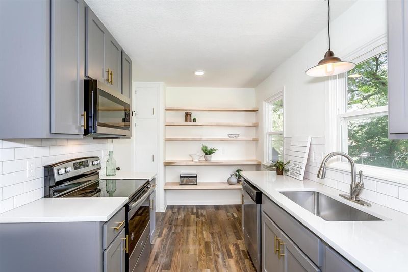 3316 E Osie St, Wichita, KS 67218