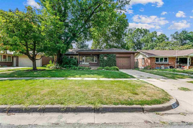 7809 E Gilbert St, Wichita, KS 67207