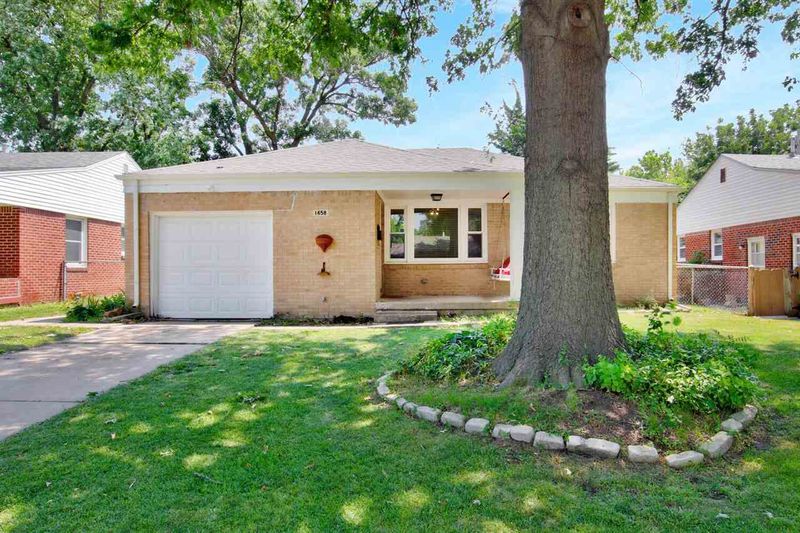 1658 Windsor St, Wichita, KS 67218