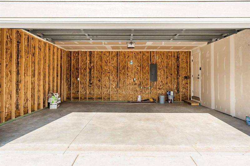 2947 E Pawnee Ave, Wichita, KS 67211