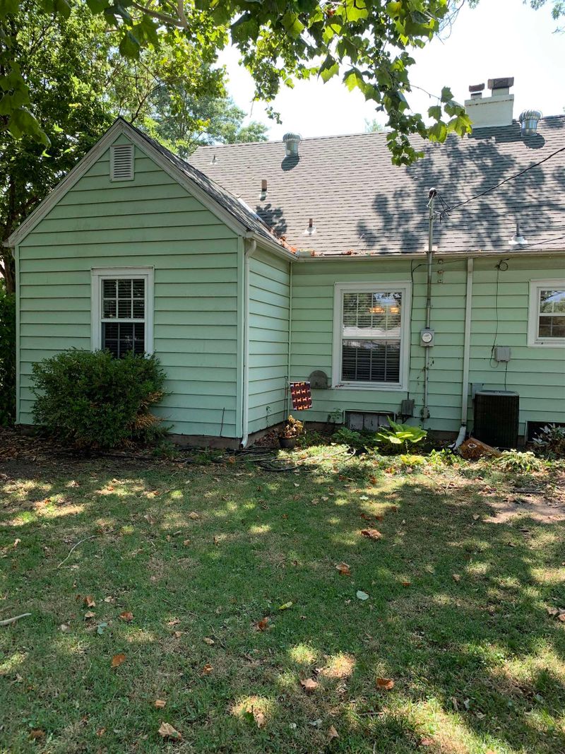 2134 E Mesita, Wichita, KS 67211-3732