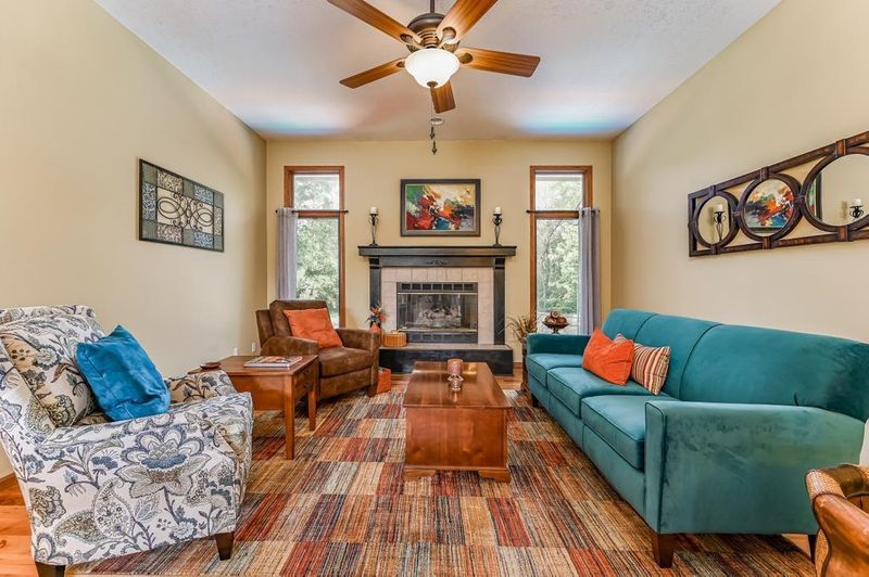 317 Pinecrest Pl, Andover, KS 67002