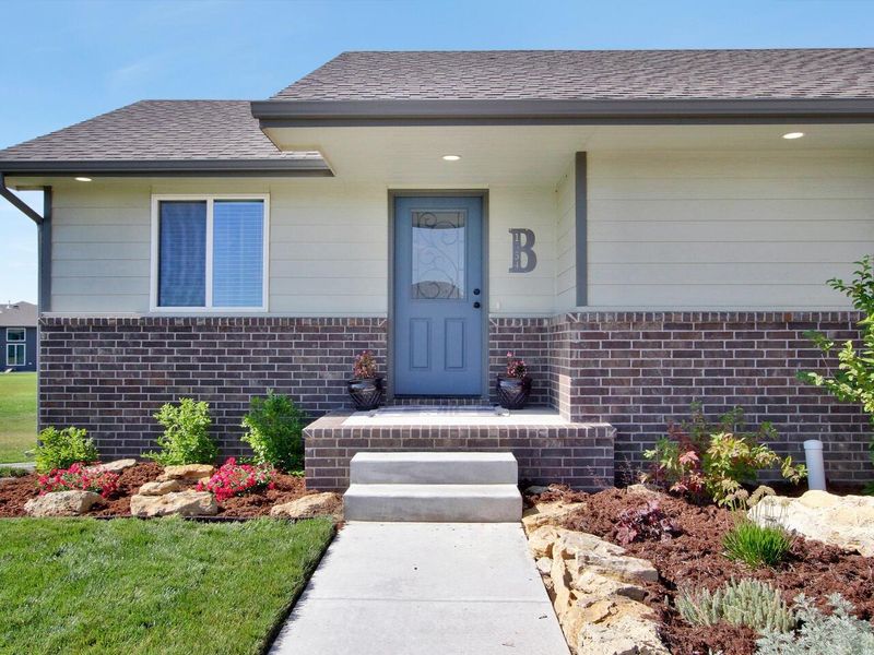 1554 N Aster Cir, Andover, KS 67002
