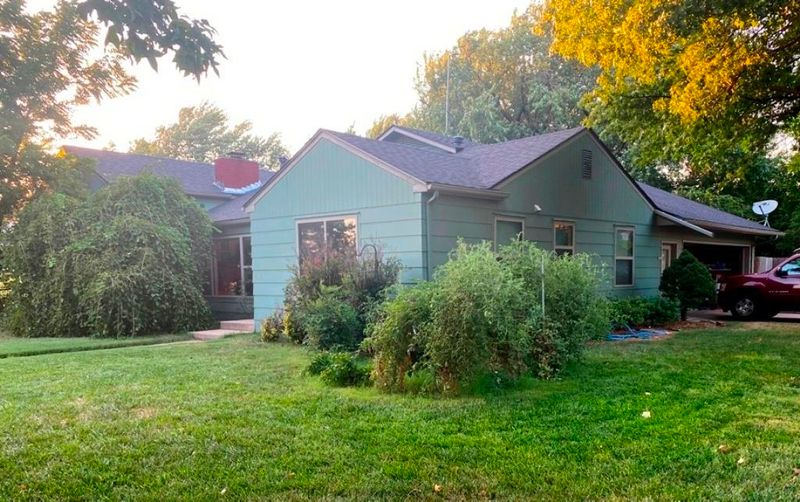 404 W 19th St, Harper, KS 67058