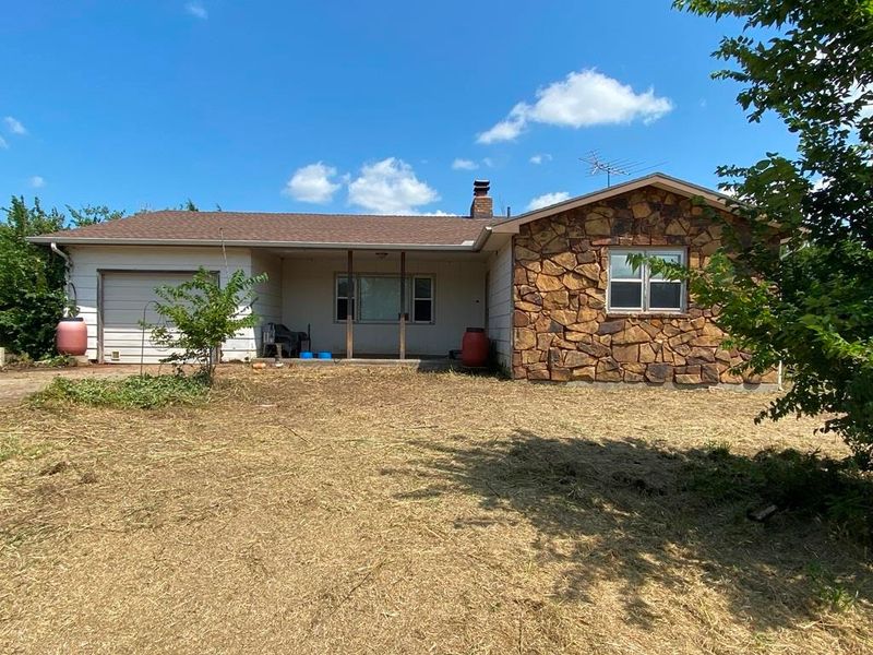 16576 SW Haverhill Rd, Leon, KS 67074