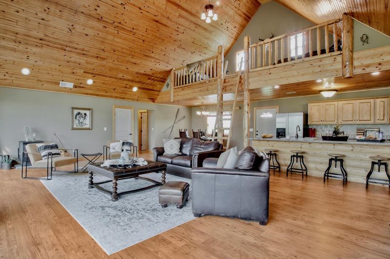 39 Eureka Lake, Eureka, KS 67045