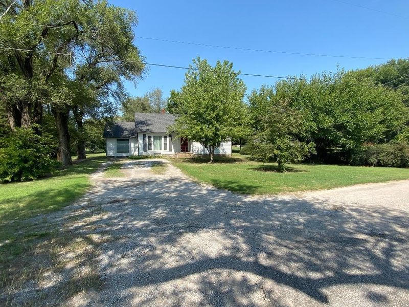 820 E 79th, Haysville, KS 67060