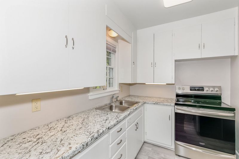 619 N Pinecrest St, Wichita, KS 67208