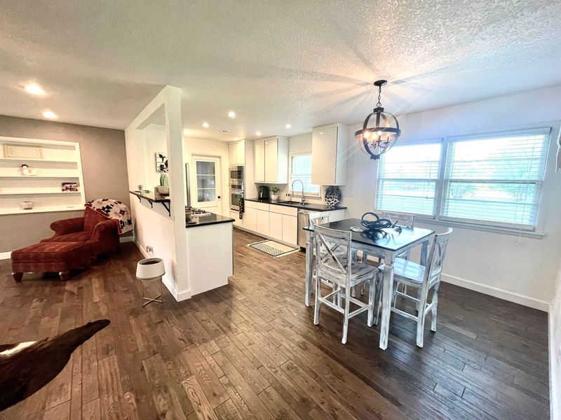 108 W High St, Leon, KS 67074