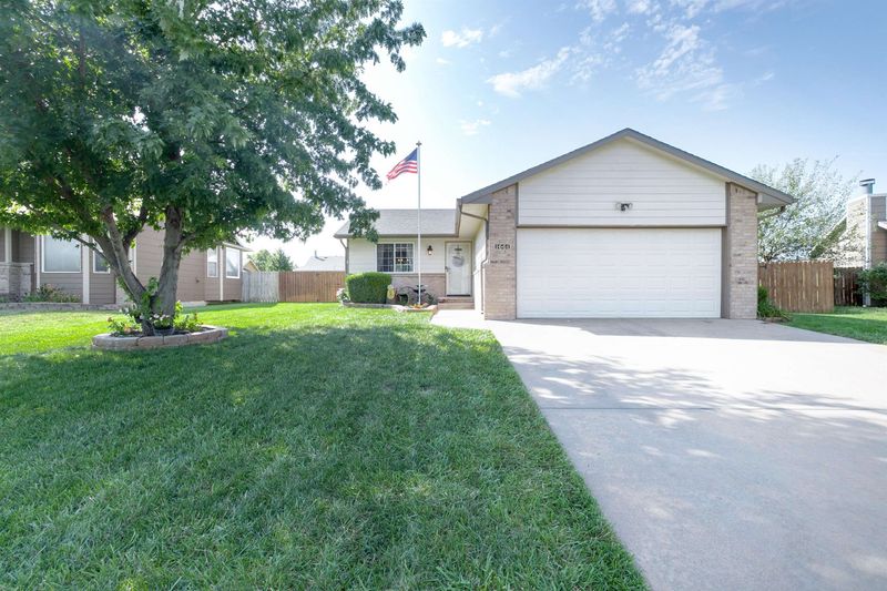 1661 Springfield St, Goddard, KS 67052