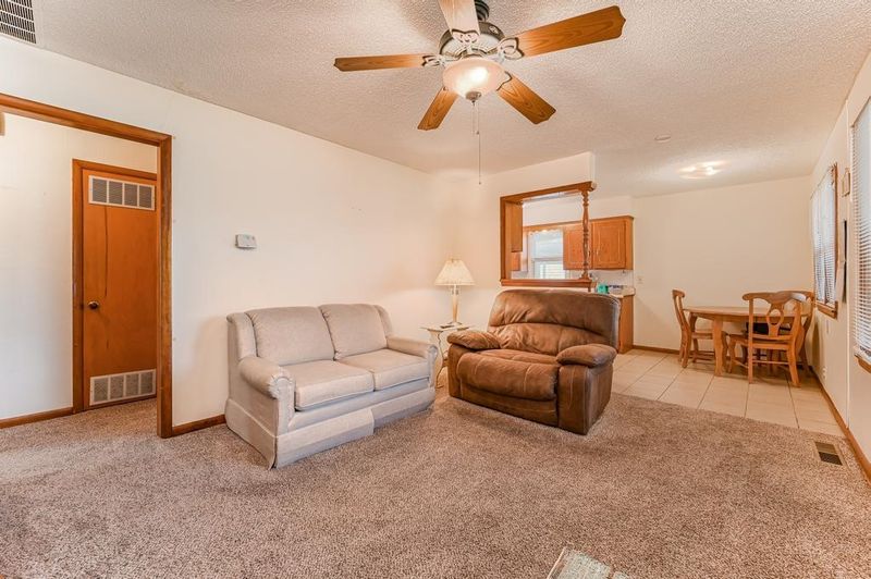 1723 E Ventnor St, Park City, KS 67219